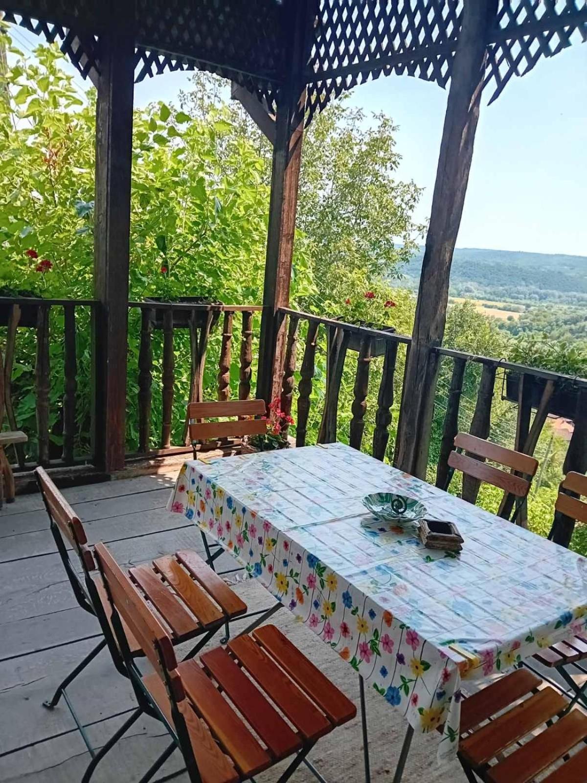 Appartamento Country House Pivnica Milic Rogljevo Esterno foto
